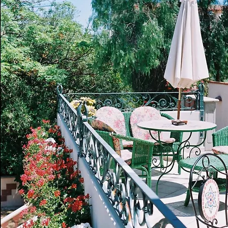 Porto Oda ve Kahvaltı Olbia