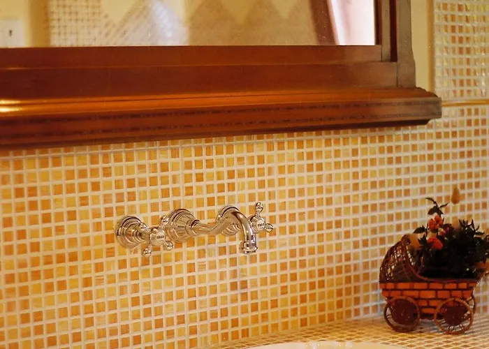 לינה וארוחת בוקר Porto אולביה