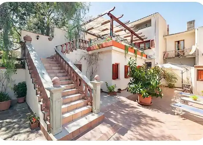 Porto לינה וארוחת בוקר אולביה